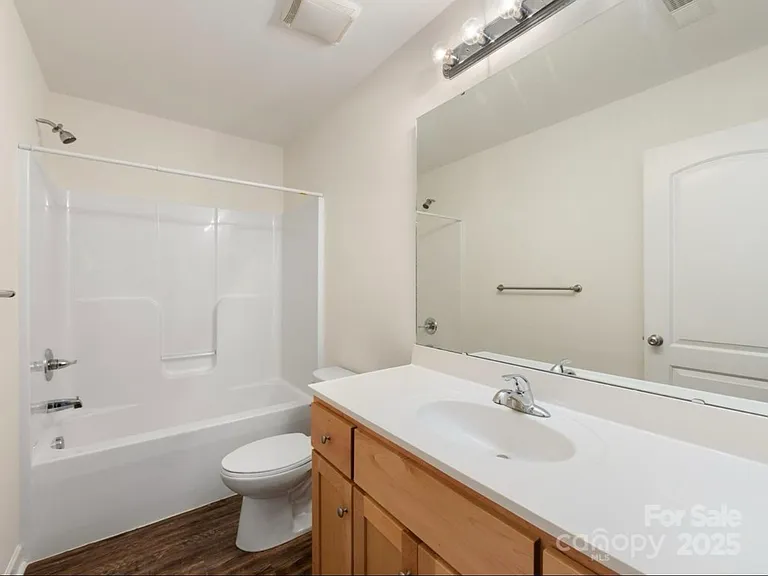 362 Hillandale St NE — Photo 10
