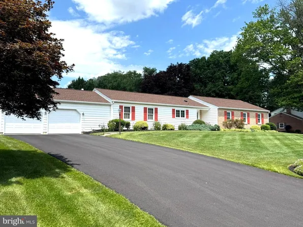 40 Greenvale Rd, Westminster, MD 21157