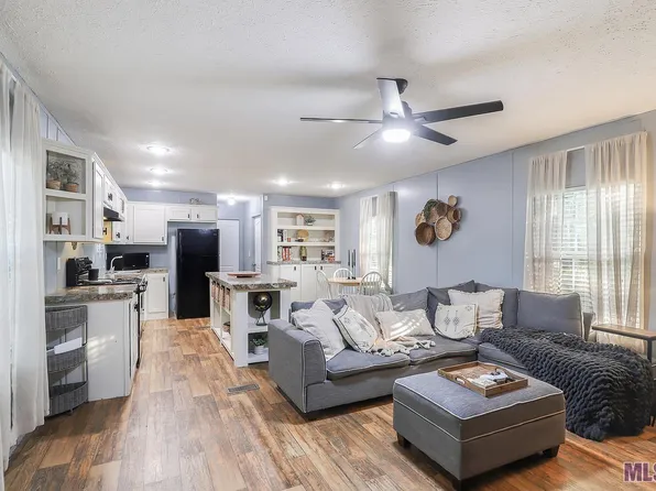 18089 Grace St, Prairieville, LA 70769