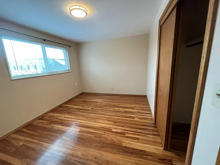 518 W 6th Ave #6 — Photo 3