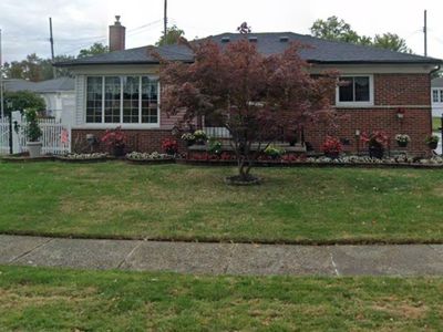 19342 Ike St, Roseville, MI, 48066