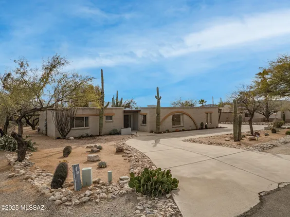 9400 E Vallarta Trl, Tucson, AZ 85749