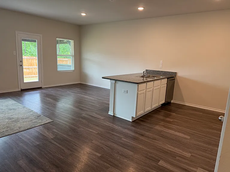4001 Gregg Tex Rd — Photo 8