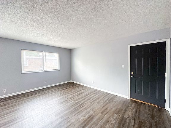 4th image of 2904 S Pennsylvania St APT 8
