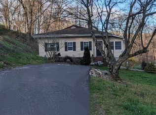 41 Delaware Rd, Columbia, NJ 07832