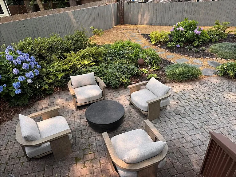 28 Clay St SE — Photo 29