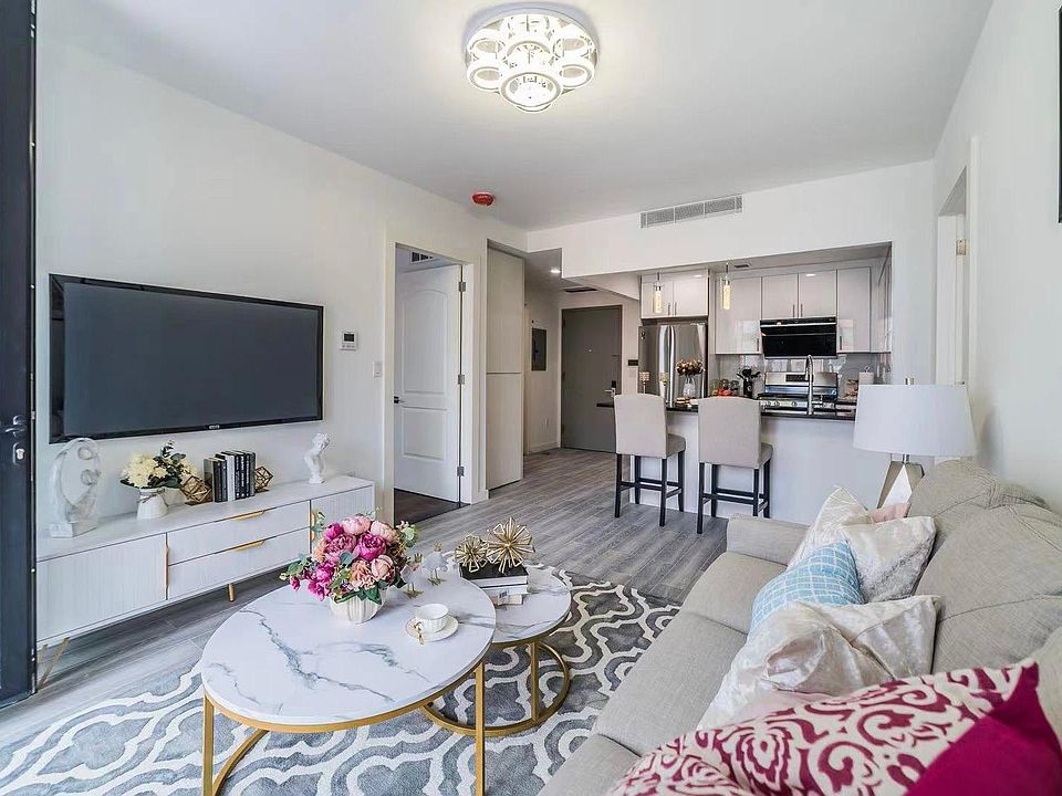 1st image of 14427 Sanford Ave #2F