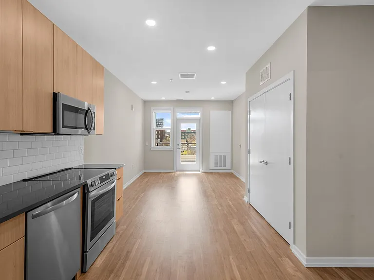 The Keystone Apartments — Photo 102
