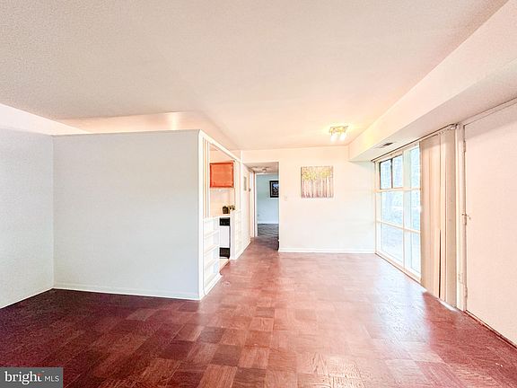 5th image of 4251F Americana Dr #104