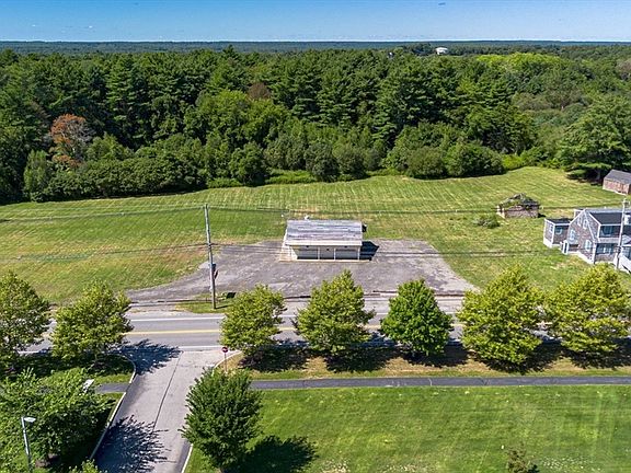 2nd image of 576 Faunce Corner Rd