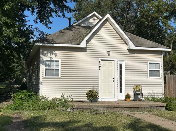 521 N Star St, El Dorado, KS 67042