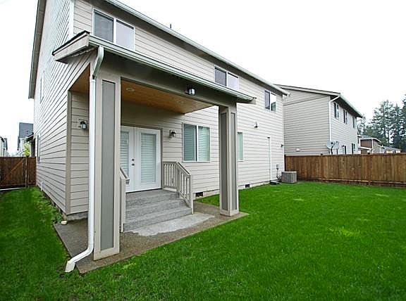3rd image of 548 Cherrywood Dr SW