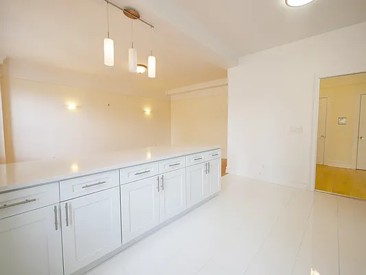 Rented by Rachel Realty | media 19