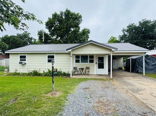 307 NW 6th St, Wilburton, OK 74578