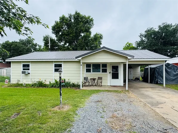 307 NW 6th St, Wilburton, OK 74578
