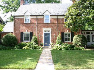 2202 Foresthill Rd, Alexandria, VA 22307