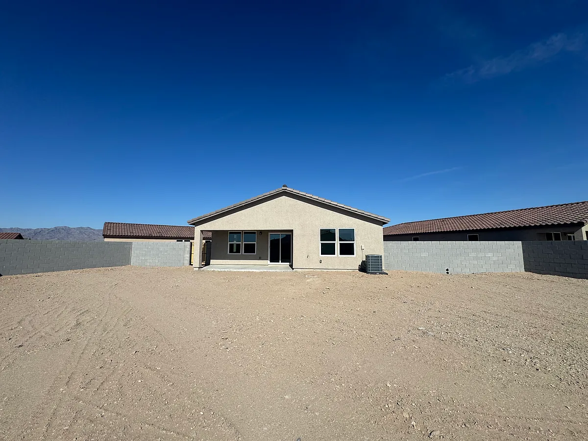 Building Photo - 1814 E Aloe Ln