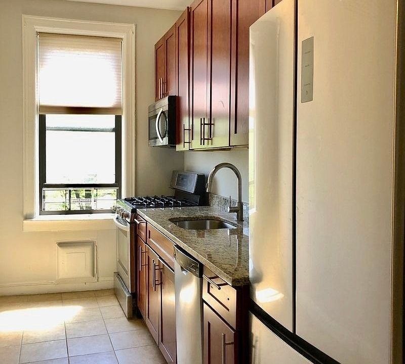 1st image of 95 Eastern Pkwy APT 5B