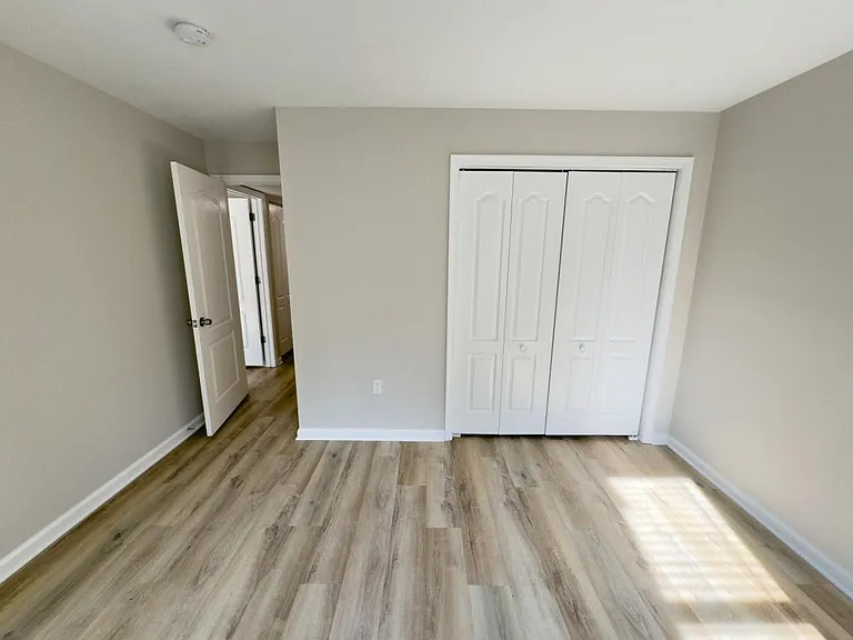 185 Lindfield Cir — Photo 14