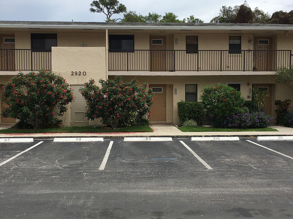 1st image of 2920 NE 8th Ter APT 105