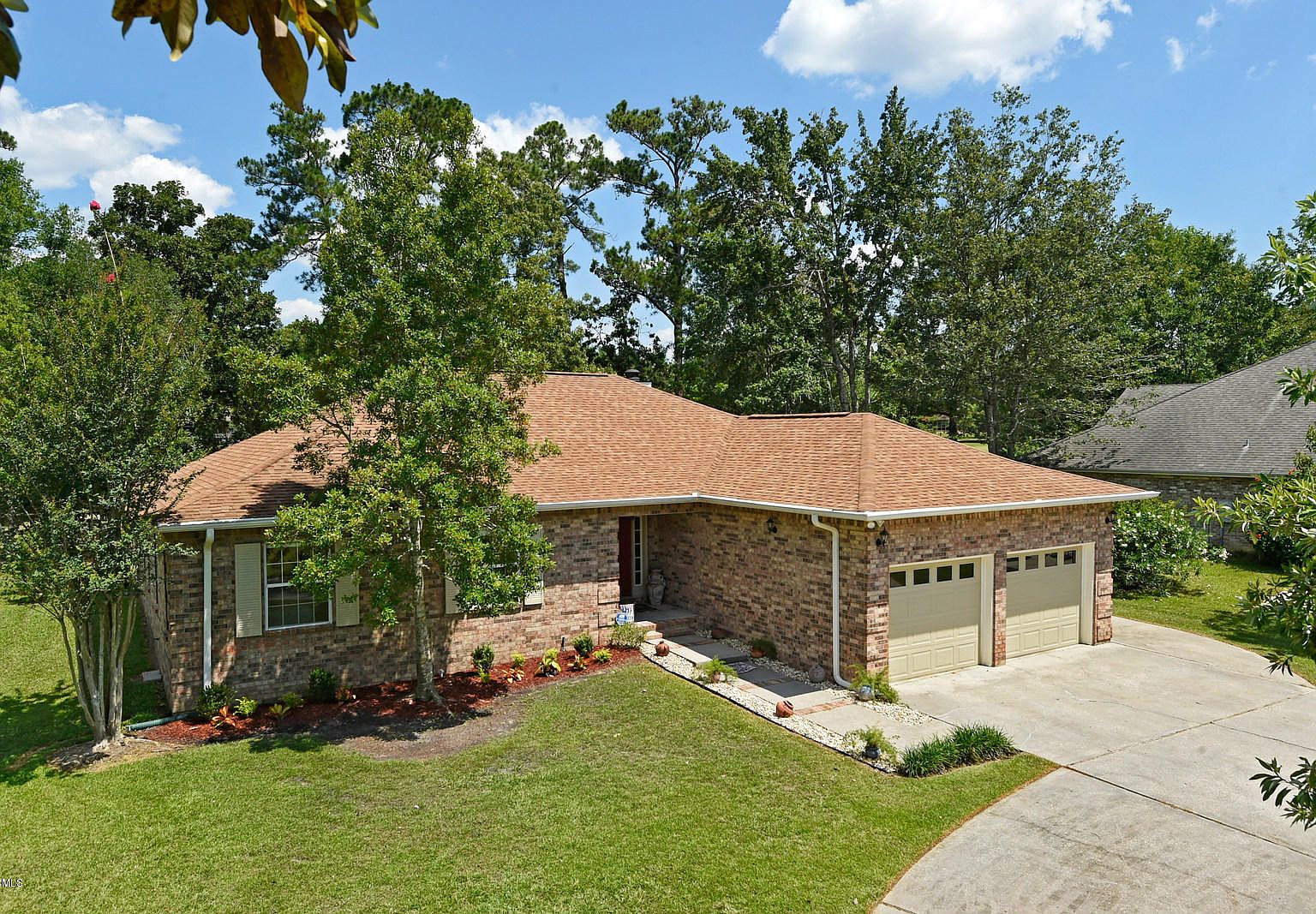 56127 Diamondhead Dr E, Diamondhead, MS 39525 Zillow