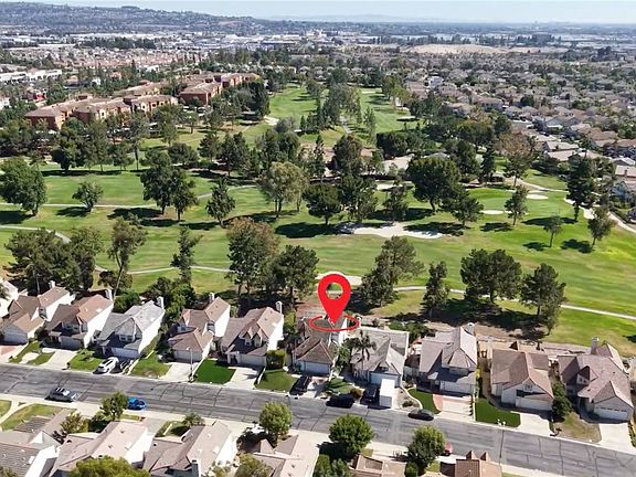 2nd image of 1036 Henrietta Cir