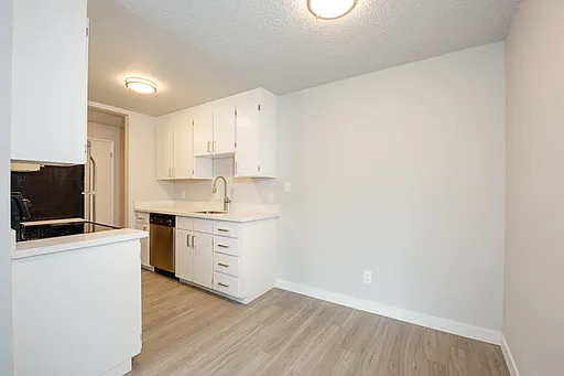D14 Apartments — Photo 8