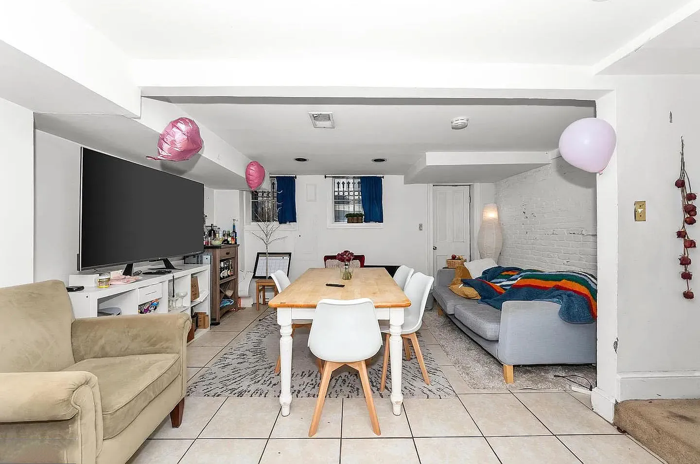 2 bed, 1200 sqft, $2,995 — Photo 4