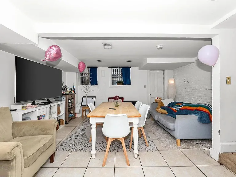 1013 Independence Ave SE #1 — Photo 4