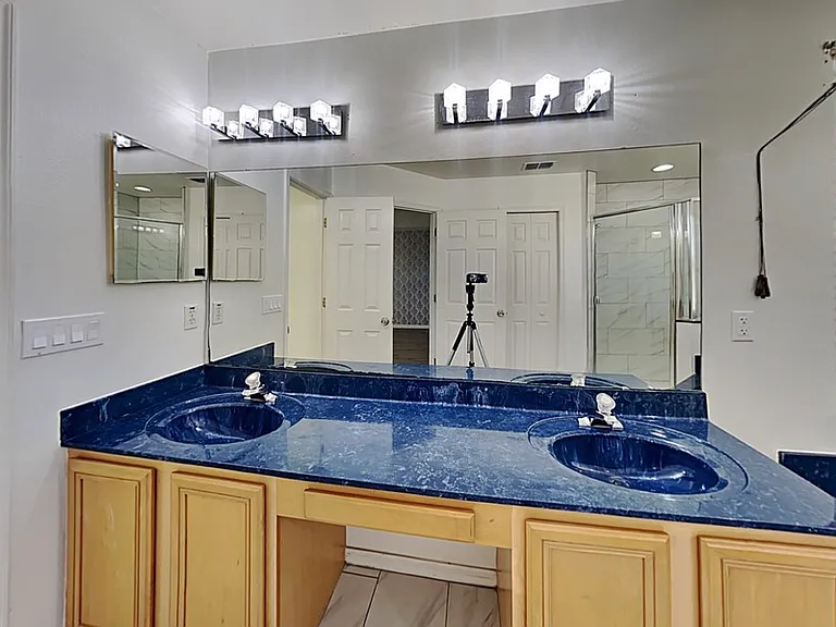 728 Hardwood Cir — Photo 11