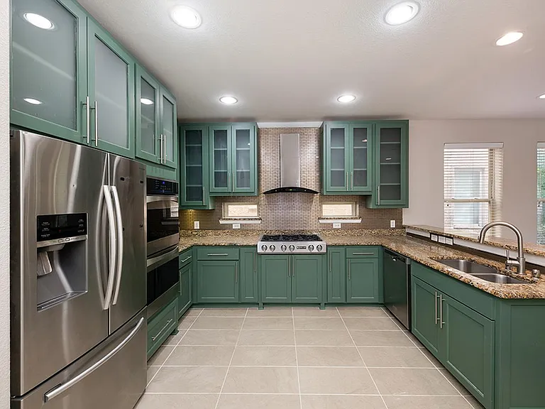 4708 Belmont Ave — Photo 2