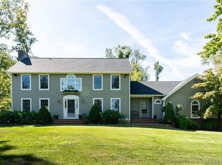 12 Old Pasture Ln, Hamden, CT 06518