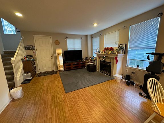 2nd image of 356 227th Ln NE