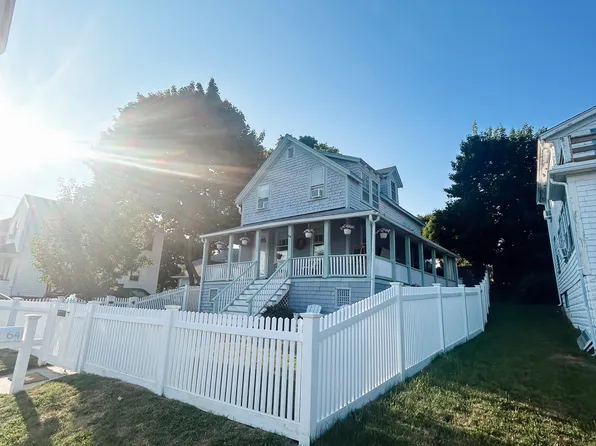 64 Bay St, Hull, MA 02045