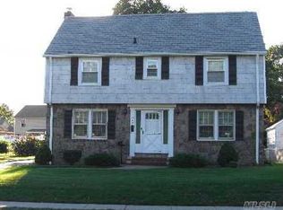 182 Uniondale Ave, Uniondale, NY 11553