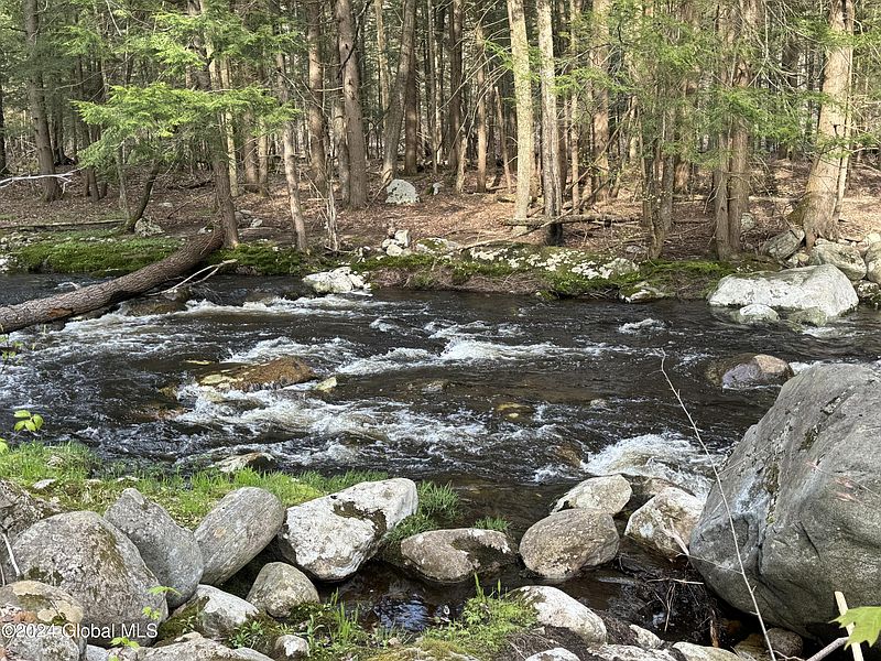 5th image of L4 Hans Creek Road