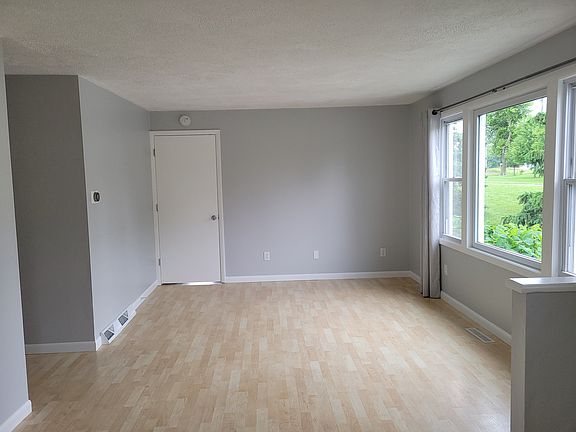 4th image of W3485 S Lakeshore Dr