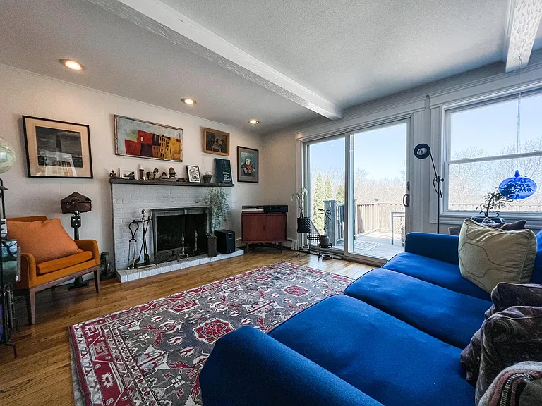 162 Metropolitan Ave — Photo 4