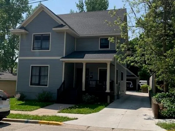255 Division St, Platteville, WI 53818