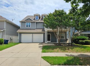 820 Vernon Dr, Aubrey, TX 76227