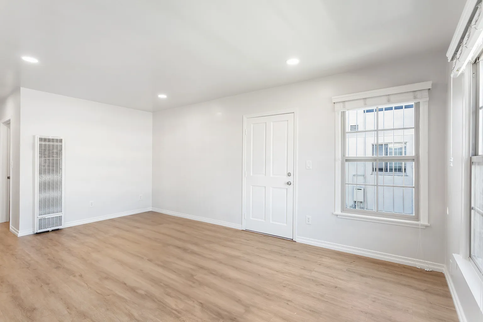 1 bed, 720 sqft, $2,300 — Photo 4
