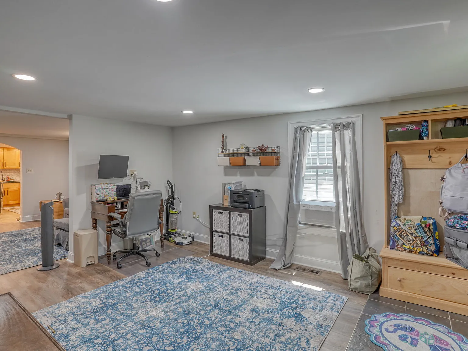 103 S College Ave — Photo 4