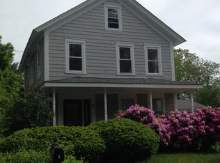 82 Benefit St, Coventry, RI 02827