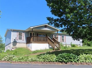 9464 W Townline Rd, Conneaut Lake, PA 16316