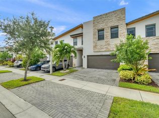 Summit, Doral, FL 33178