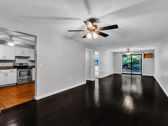2nd image of 10 Wrentham Rd APT 108