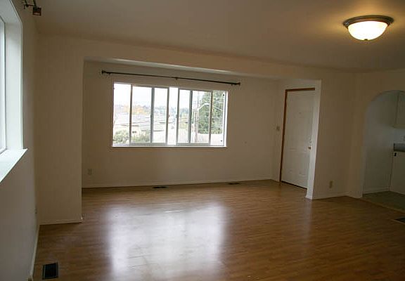 Living room & front door