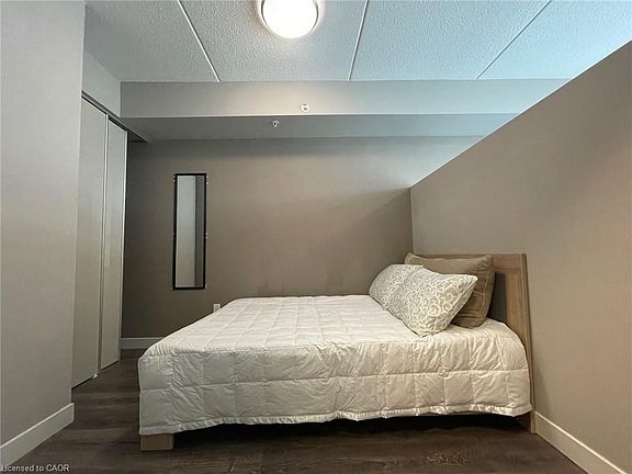 5th image of 308 Lester St #531