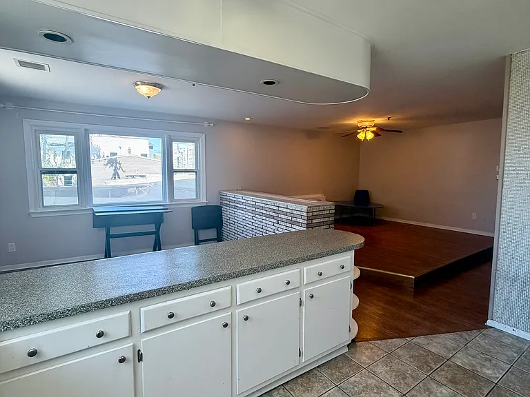 73 Congress St #2 — Photo 4