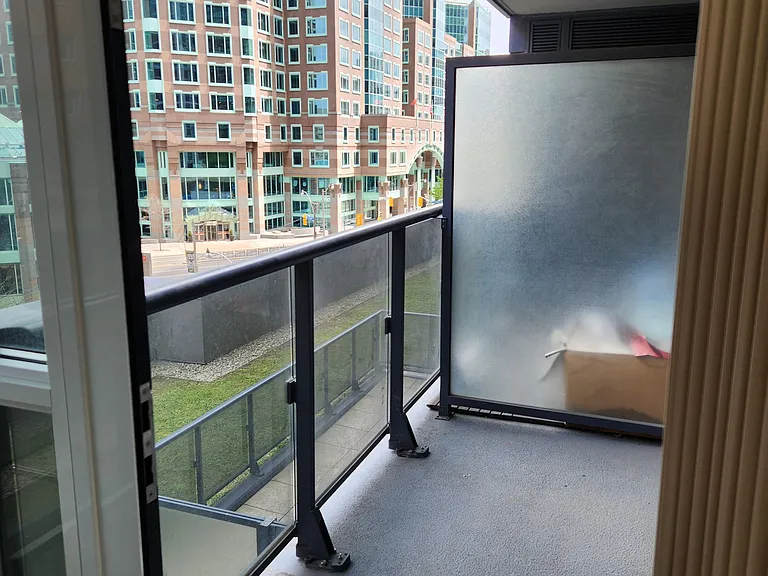 28 Ted Rogers Way #411 — Photo 18
